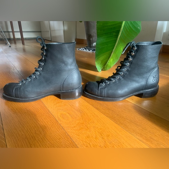 Fluevog Ricard ‘Dearborn Black’ Lace Up Ankle Boot - Picture 3 of 9